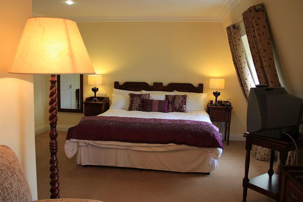 Mcsweeney Arms Hotel Killarney Dış mekan fotoğraf
