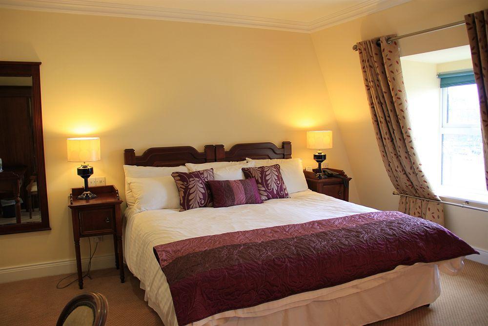 Mcsweeney Arms Hotel Killarney Dış mekan fotoğraf