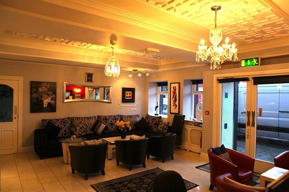 Mcsweeney Arms Hotel Killarney Dış mekan fotoğraf