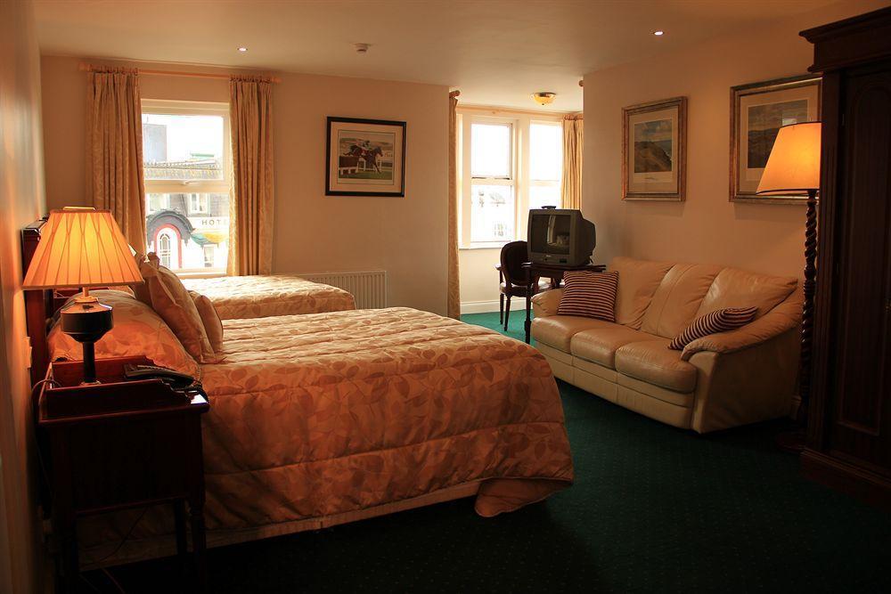 Mcsweeney Arms Hotel Killarney Dış mekan fotoğraf