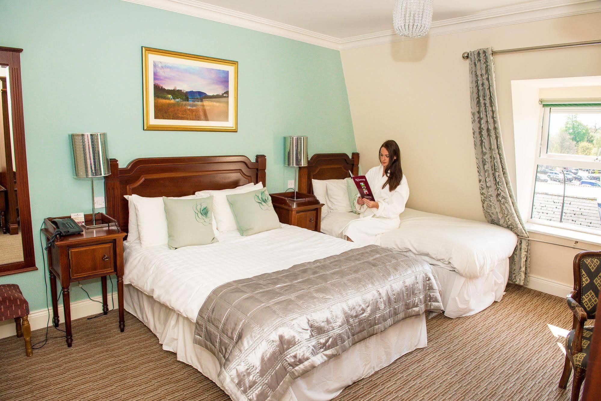 Mcsweeney Arms Hotel Killarney Dış mekan fotoğraf