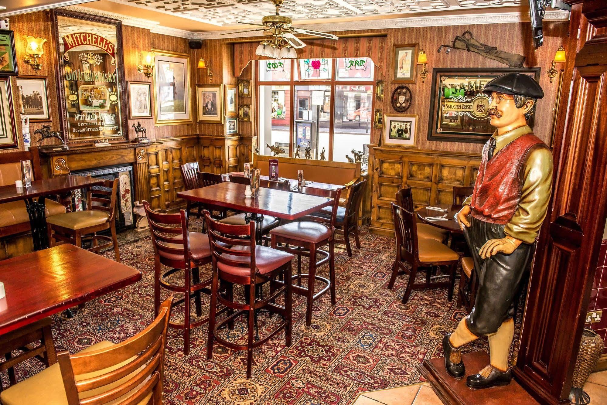 Mcsweeney Arms Hotel Killarney Dış mekan fotoğraf