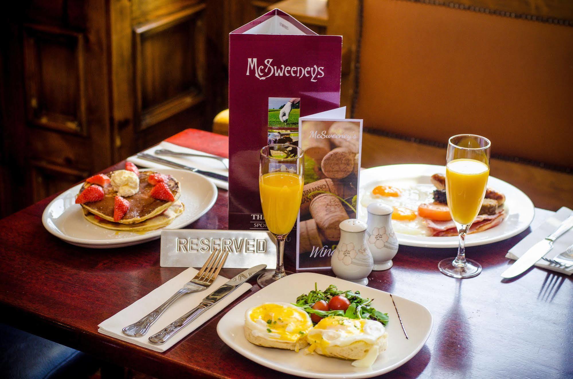 Mcsweeney Arms Hotel Killarney Dış mekan fotoğraf